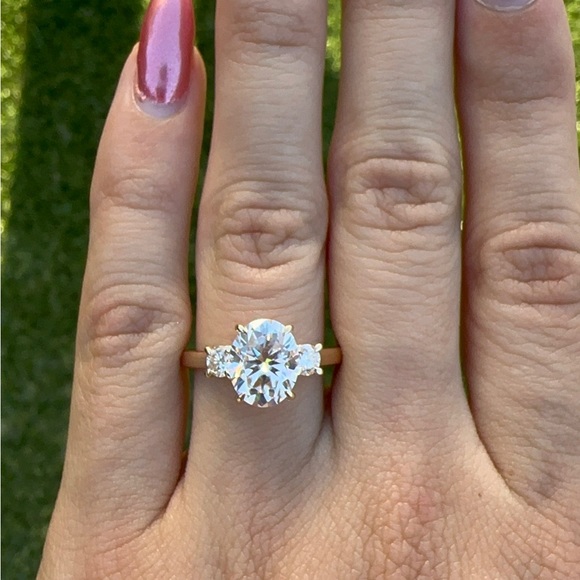 2.5-Carat Oval Moissanite Ring in 14k Yellow Gold | Trellis Setting with Round - Picture 9 of 14